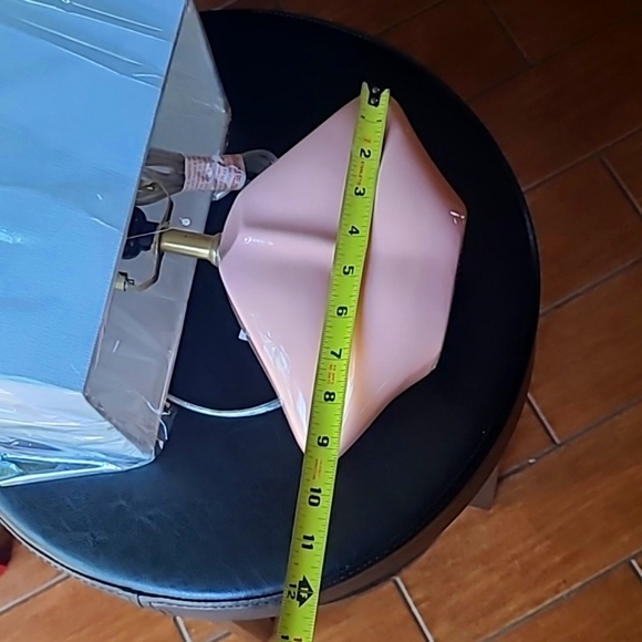 💋Lips Lamp - Picture 8 of 13